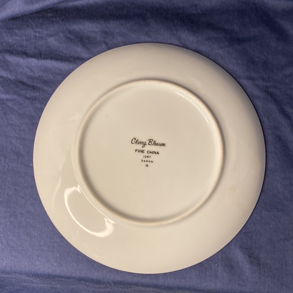 Vintage Cherry Blossom Fine 1067 ~ 4 Pieces ~ Cup/Saucer, Salad Plate & Bowl - Picture 11 of 13
